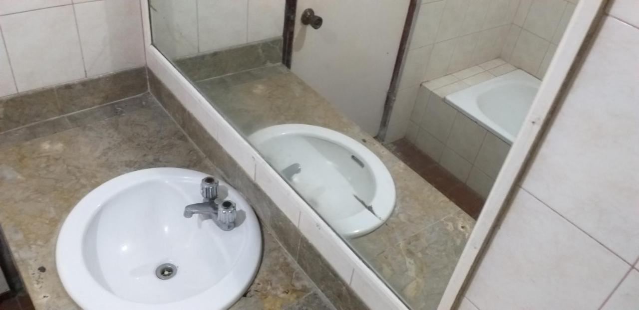 Intan Hotel Purwakarta Luaran gambar