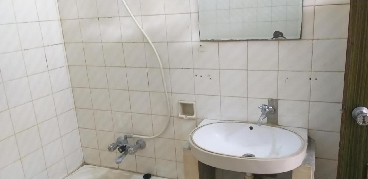 Intan Hotel Purwakarta Luaran gambar